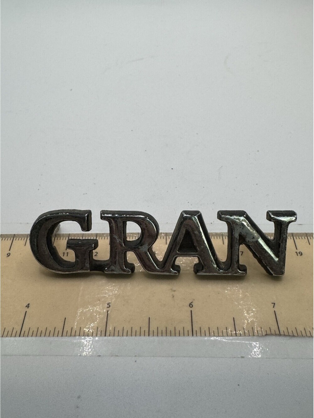 FORD GRAN TORINO D20B-16098-EA EMBLEM GRAN VINTAGE "GRAN" Oem Original